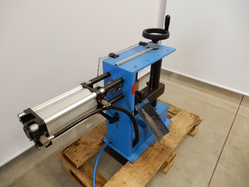 Tone Prägegerät PMP Hydraulik Schläuche mobiler Einsatz