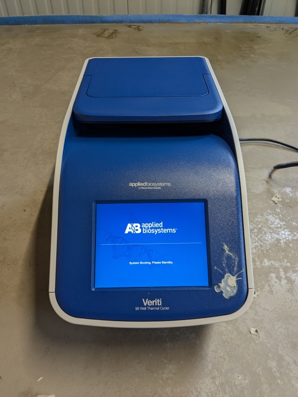 Applied Biosystems Veriti 96-Well Thermal Cycler Thermocycler