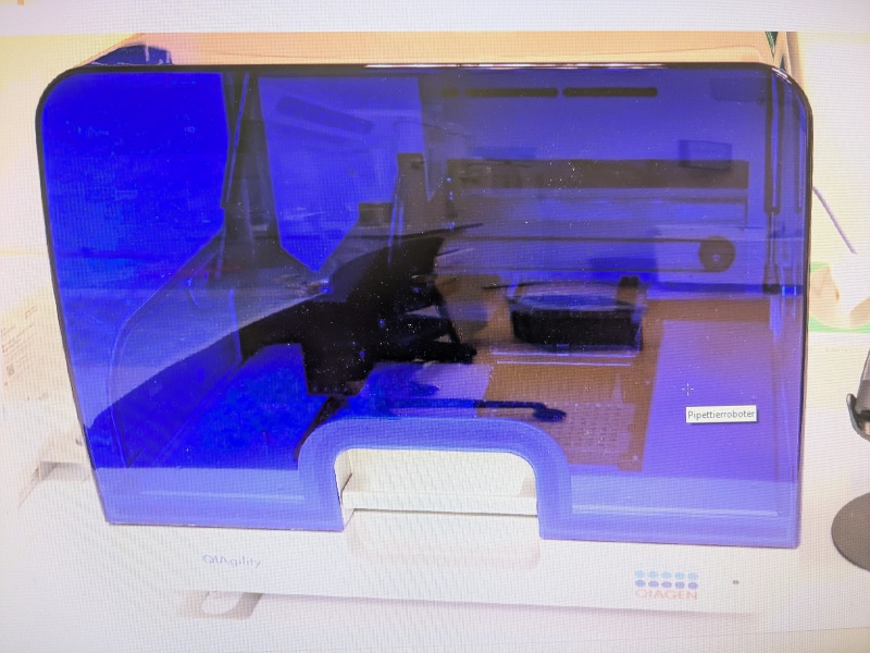 Defekt Qiagen Qiagility Pipettier Robotor HEPA UV Defekt