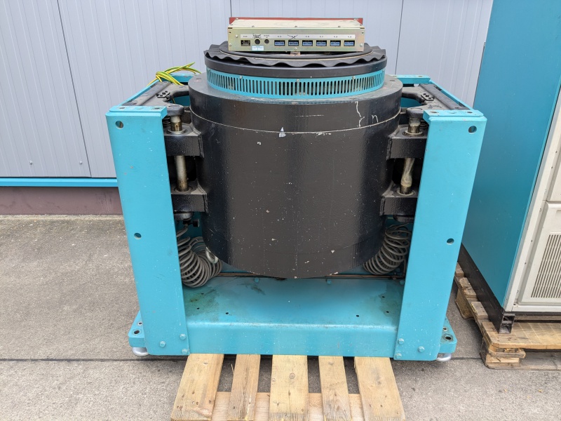 LDS Shaker 826 26 kN mit DPA16 Verstärker