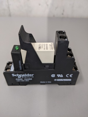 Interface Relais RSB Schneider Electric RSZE 1S48M RSB 2A080BD RZM 031RB 199 Stück