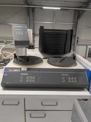 Struers Rotopol 22 metallografische Schleif und Poliermaschine Polisher Grinder Rotoforce1