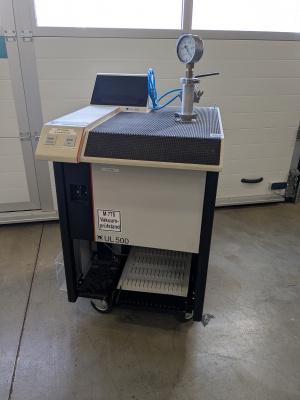 Leybold UL 500 Helium Leckdetektor Ersatzteilträger ohne Vakuumpumpe